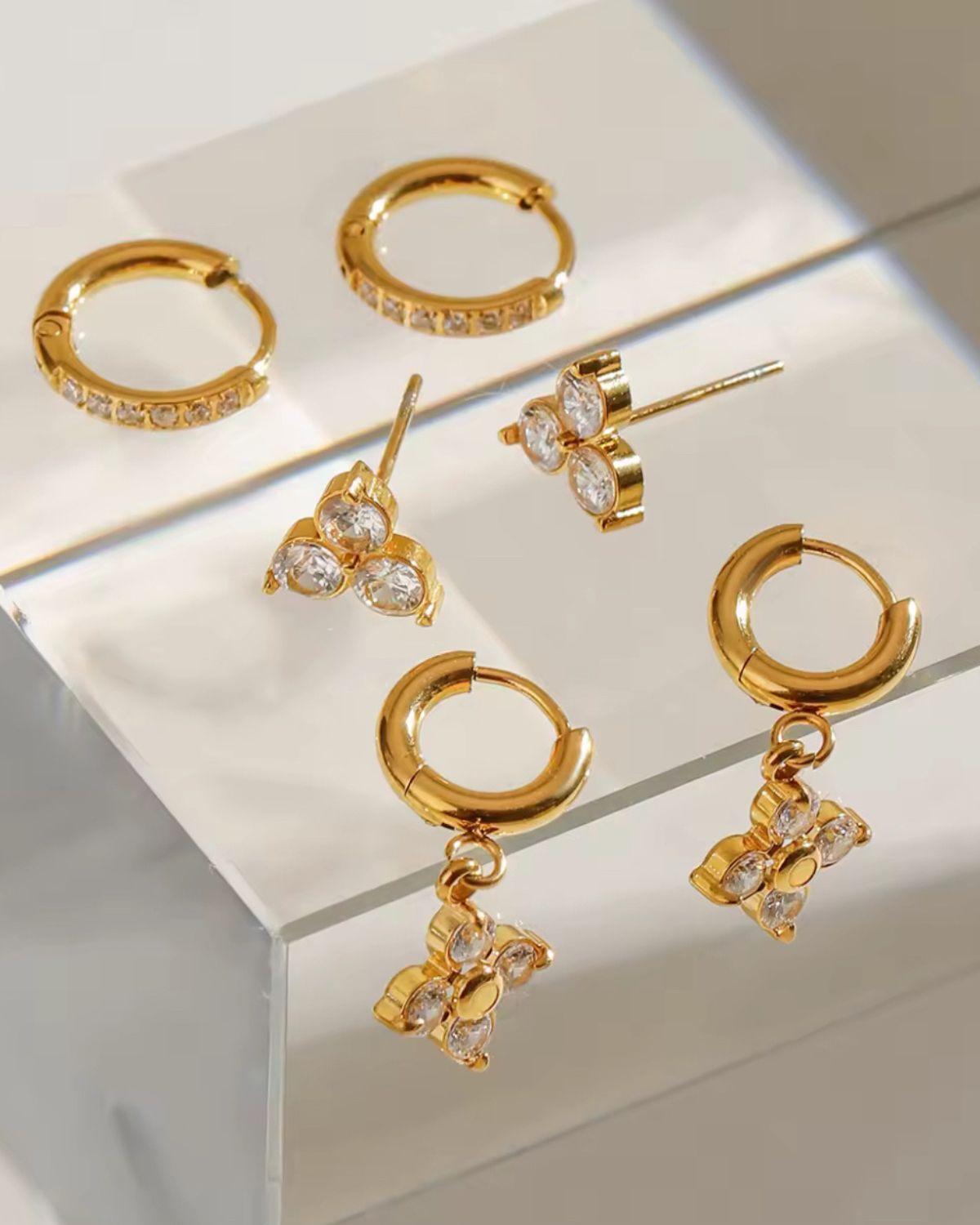 SET DE ARETES ZAMIRA