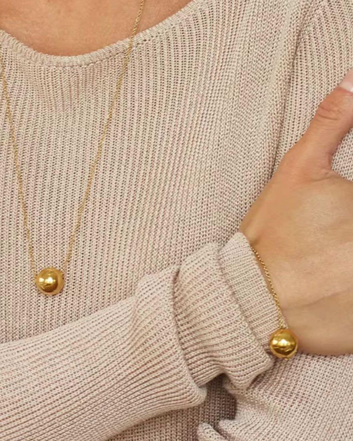 COLLAR ORBE